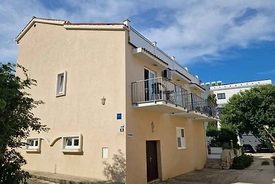 Gemütliche Ferienwohnung Joso in Novalja auf 