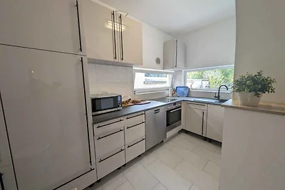 Ferienwohnung mit Terrasse, Klimaanlage und