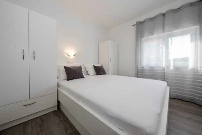 Schöne moderne Ferienwohnung für 4 Personen, 