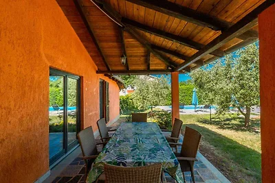 Ferienhaus mit privatem Pool und einem grosse
