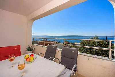 Gemütliche Ferienwohnung Petak 2 mit Meerblic