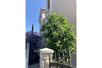 Ferienwohnung mit Garten und Klimaanlage und