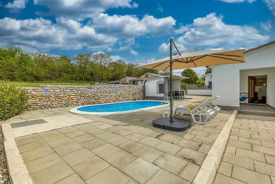 Ferienhaus mit Swimmingpool