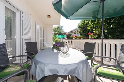 Ferienwohnung mit zwei Bäder und Terrasse