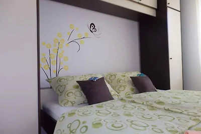 Ferienwohnung mit Klimaanlage und Terrasse