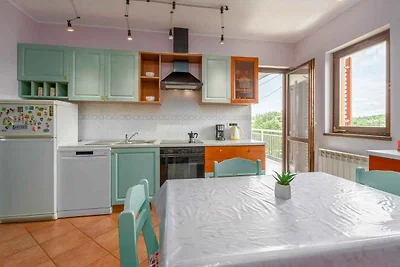 Ferienwohnung mit Klimaanlage und Balkon