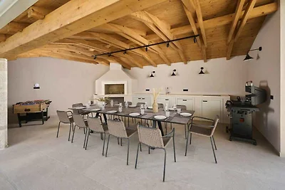 Villa mit Pool, nur wenige Minuten von Poreč