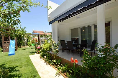 Ferienwohnung mit Garten und Kinderspielplatz
