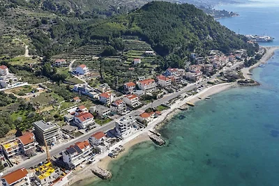 Appartamento Vacanza con famiglia Podstrana