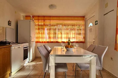 Ferienwohnung mit Klimaanlage und Terrasse