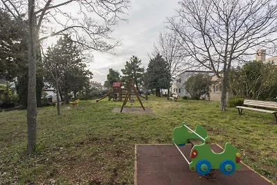 Ferienwohnung Lovely Apartment with Terrace