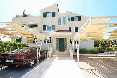 Ferienwohnung mit Klimaanlage und Pool