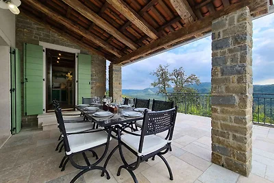 Villa mit Pool und Klimaanlage