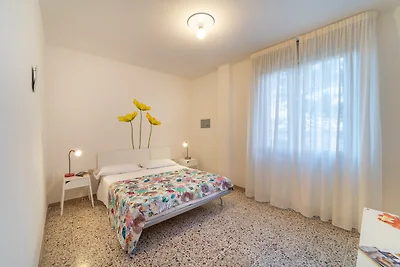 Ferienwohnung mit Klimaanlage und Balkon