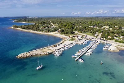 Ferienhaus mit Klimaanlage und Garten