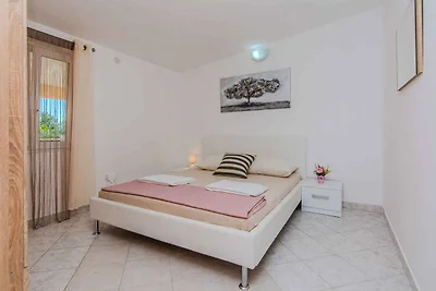 apartman za odmor Obiteljski odmor Nin