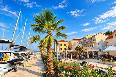 Ferienwohnung am Meer mit Terrasse