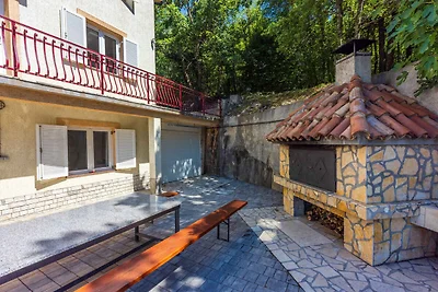 Ferienwohnung mit Balkon, Grill und Pool