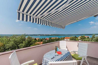 Ferienwohnung mit Klimaanlage und Meerblick