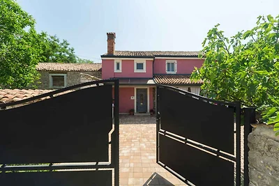 Vakantiehuis Ontspannende vakantie Dračevac