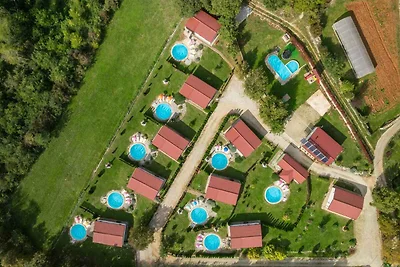 Ferienhaus mit Privatpool