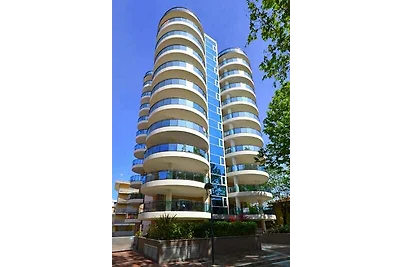 Ferienwohnung mit Klimaanlage und Balkon in d