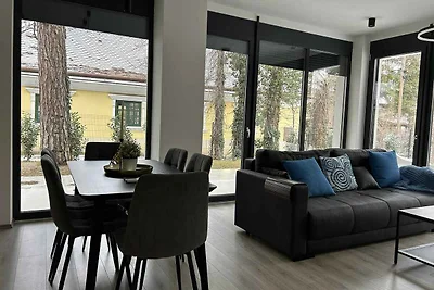 Ferienwohnung modern eingerichtet mit WLAN un