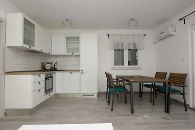 Ferienwohnung mit Klimaanlage und Grill