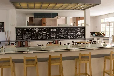 Ferienwohnung mit Balkon und Pool