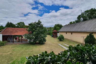 Ferienwohnung in ruhiger Lage mit Pool und