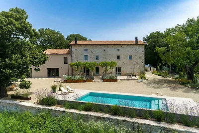 Eleganz, Komfort, moderne Details und Traditi