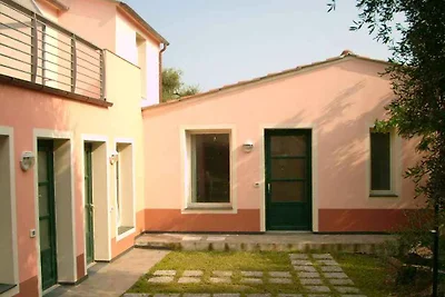 Studio mit Garten , Pool und Fitnessraum