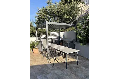 Studio mit Klimaanlage und Terrasse