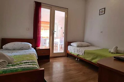 Ferienwohnung mit Klimaanlage und Terrasse