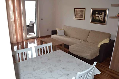 Ferienwohnung mit Balkon und Klimaanlage