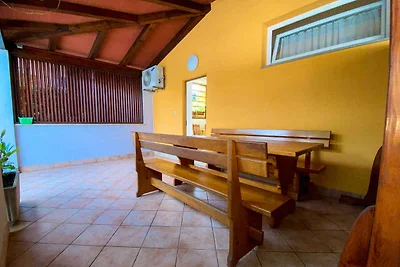 Ferienwohnung mit Klimaanlage und Grill