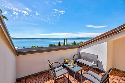 Ferienwohnung mit Balkon und Meerblick