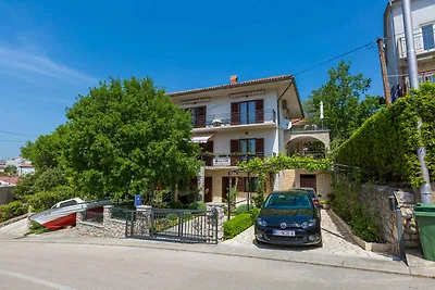 Ferienwohnung mit Balkon, Grill und