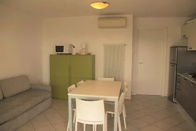 Ferienwohnung mit Klimaanlage und Balkon in d