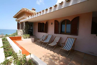 Villa mit Ausblick auf das Meer
