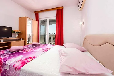 Ferienwohnung im ersten Stock in der Nähe des