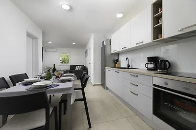Ferienwohnung mit einen Balkon und Meerblick