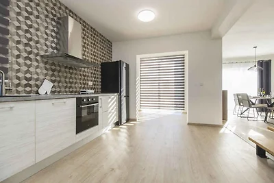 Ferienhaus Villa mit Pool und Grill