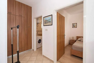 Gemütliche Ferienwohnung Gloria in Jezera auf