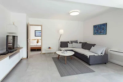 Ferienwohnung mit Klimaanlage und Pool