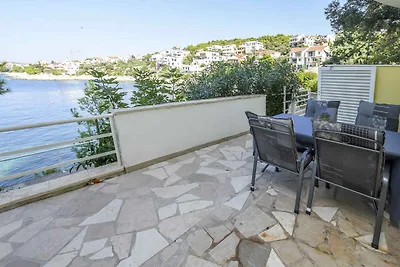 Ferienwohnung mit Terrasse und Meerblick