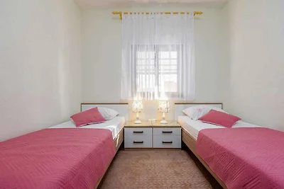 Ferienwohnung mit Klimaanlage und Terrasse