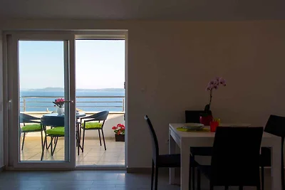 Appartamento Vacanza con famiglia Okrug Gornji