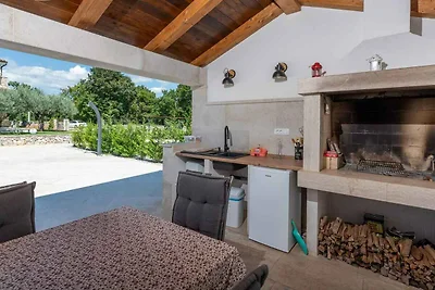 Villa mit Klimaanlage und Pool