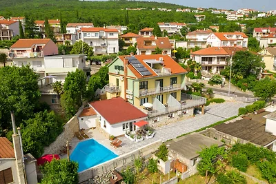 Ferienwohnung mit Pool, Grill und Klimaanlage
